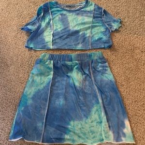 Tie dye skirt and cropped shirt set